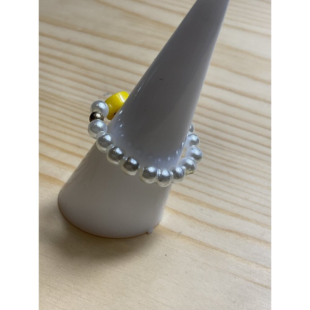 Handmade Pearl Beaded Smiley Face Ring - Picture 3 of 4